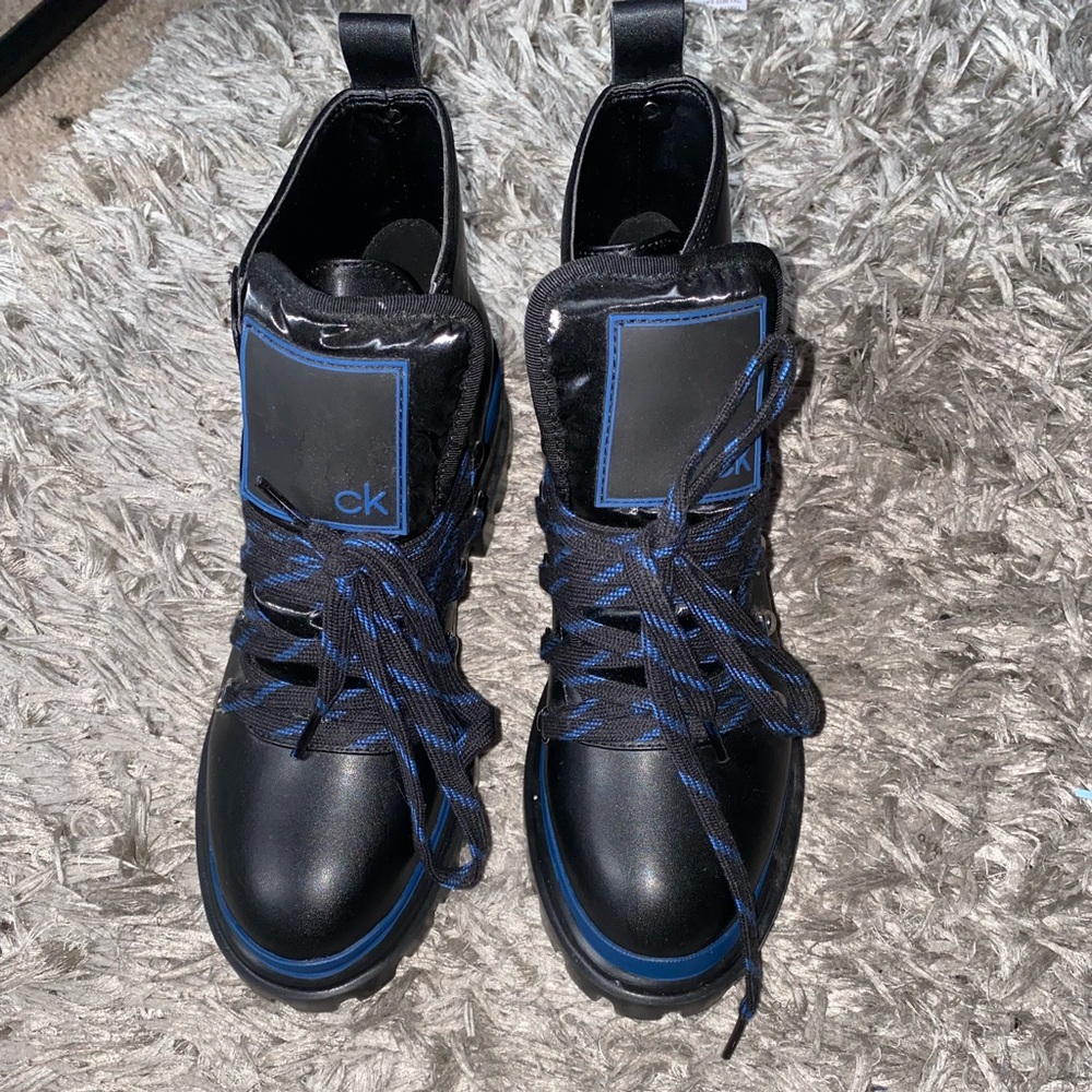 Genuine Leather Calvin Klein chunky boots!
